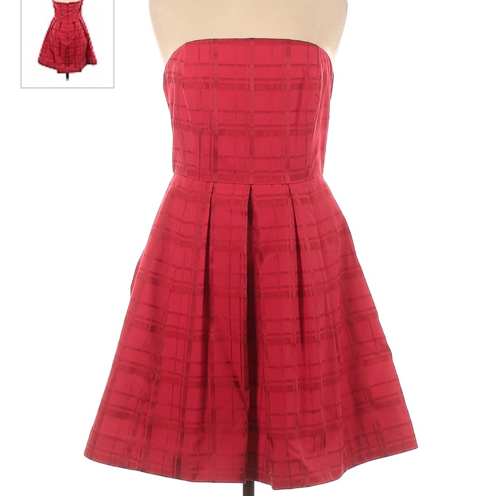 Vineyard Vines red dress